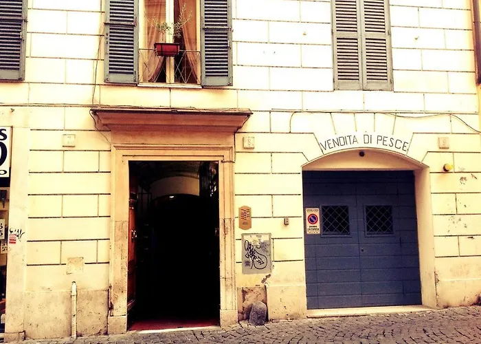 Casa Sant' Elena Hotel *