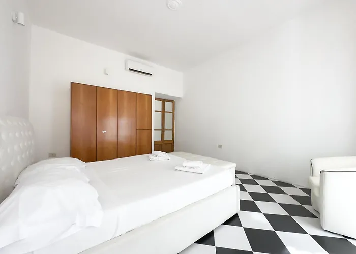 Casa Sant' Elena Hotel