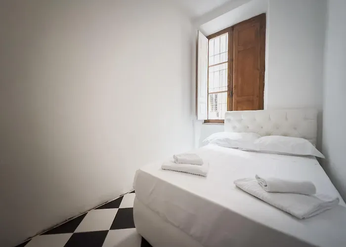 Casa Sant' Elena * Roma